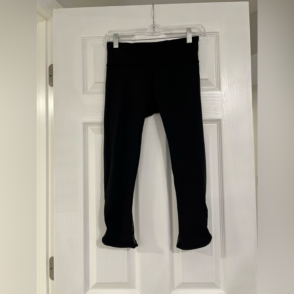 Lululemon Beat the Heat Crop - Black